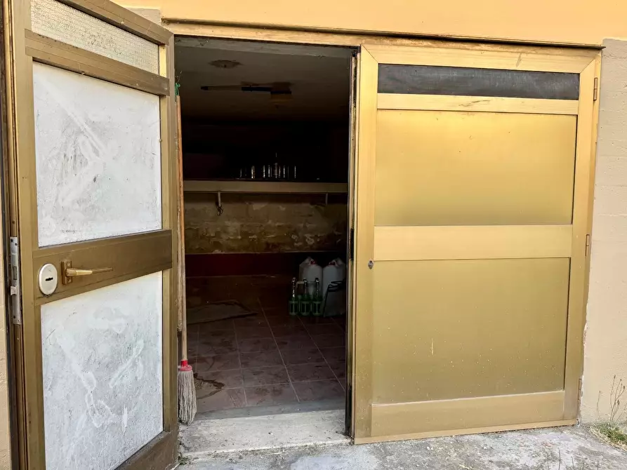 Immagine 47 di Appartamento in vendita  a Empoli