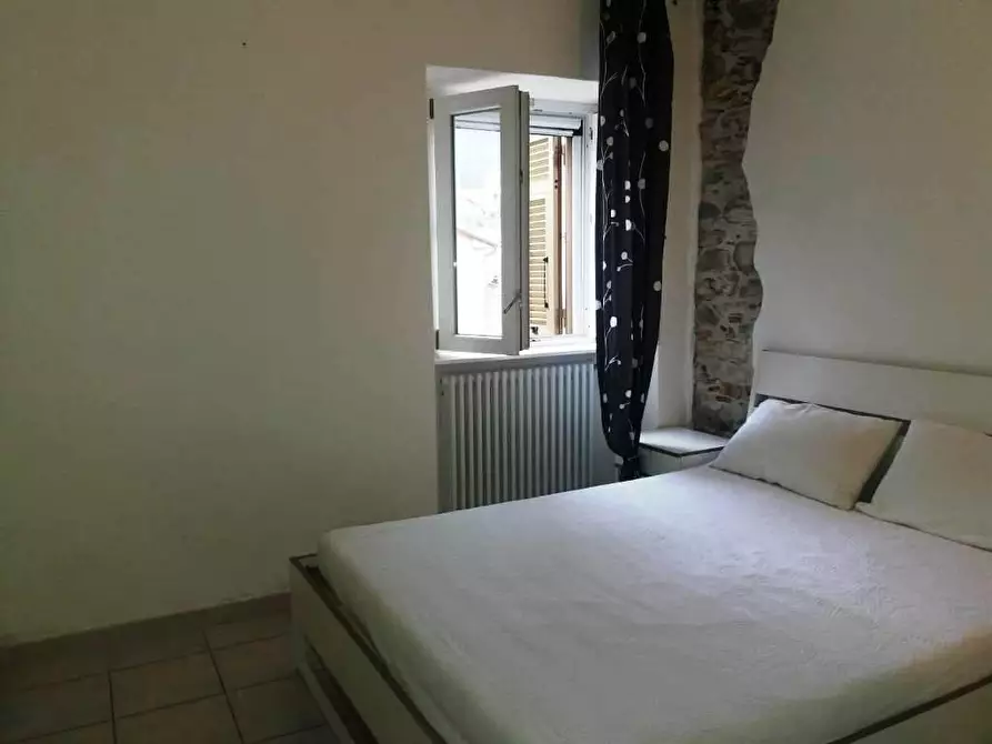 Immagine 7 di Appartamento in vendita  a Ortonovo