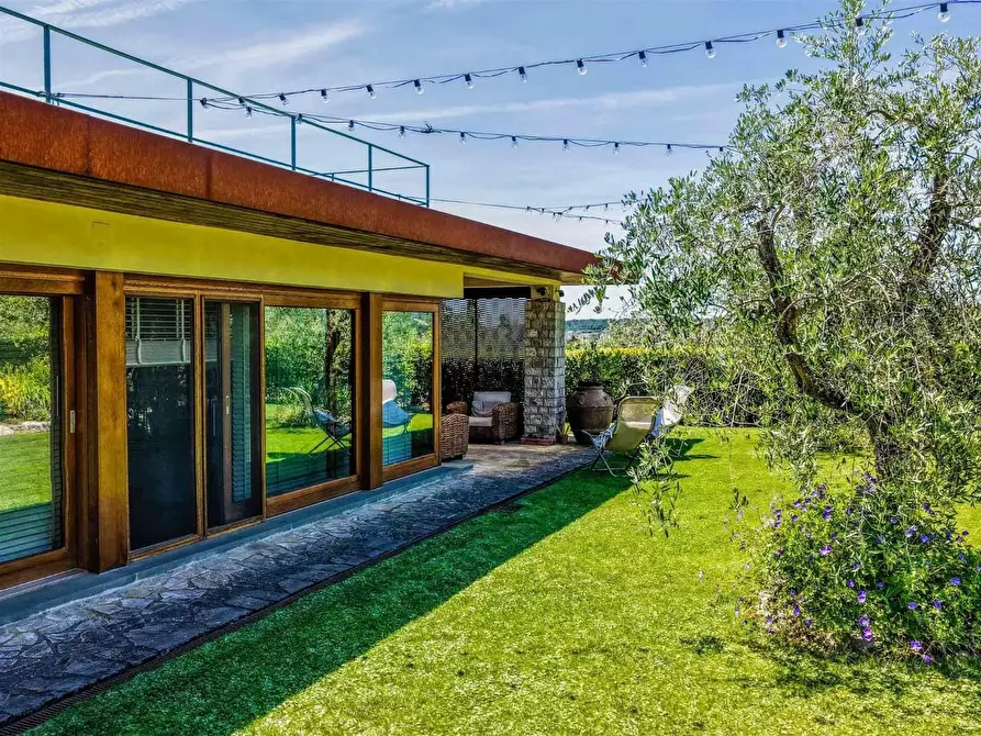 Immagine 18 di Casa indipendente in vendita  a Gaiole In Chianti