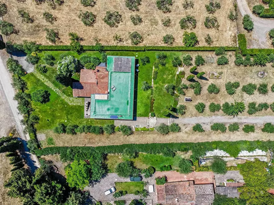 Immagine 3 di Casa indipendente in vendita  a Gaiole In Chianti