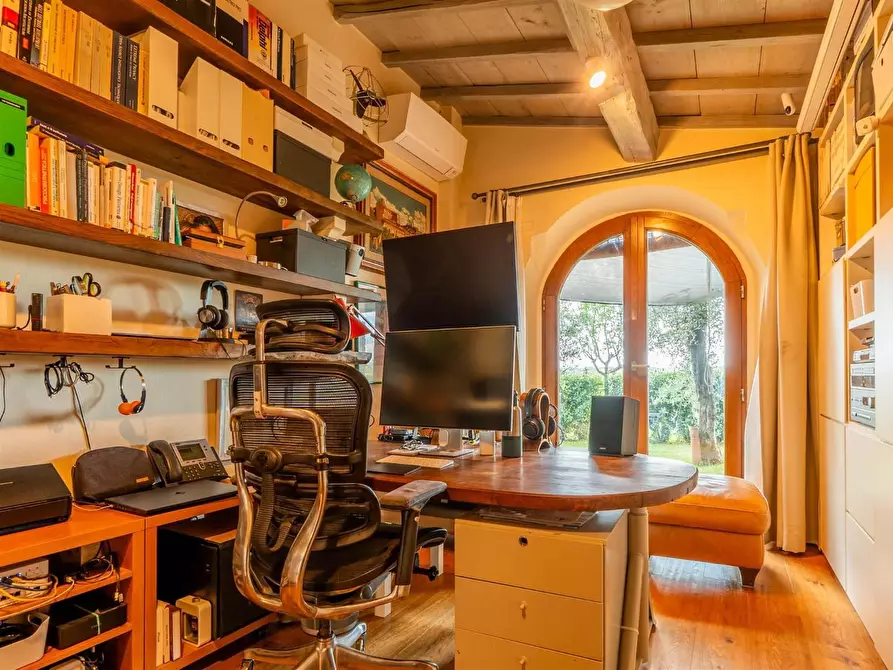 Immagine 38 di Casa indipendente in vendita  a Gaiole In Chianti