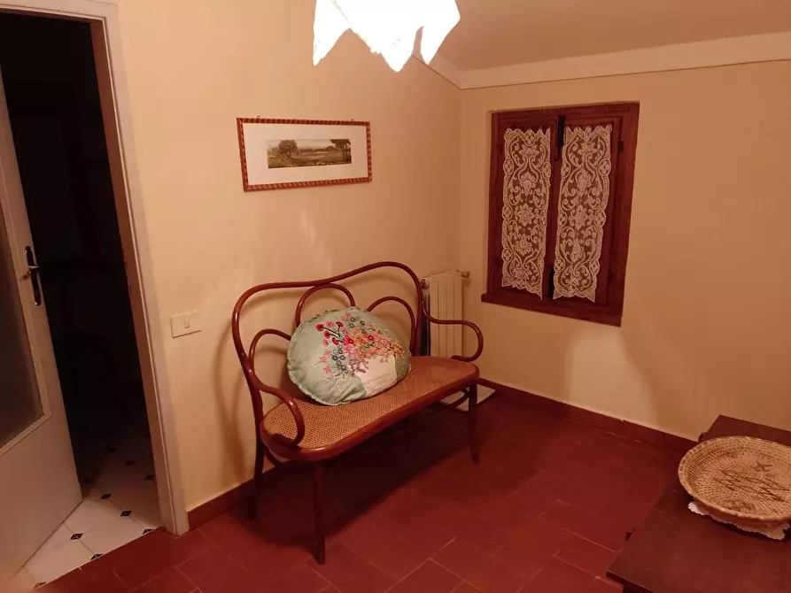 Immagine 12 di Casa colonica in vendita  a Larciano