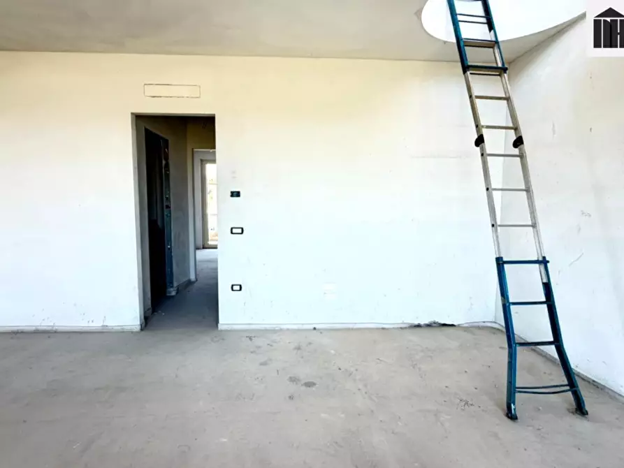 Immagine 22 di Appartamento in vendita  a Santa Croce Sull'arno