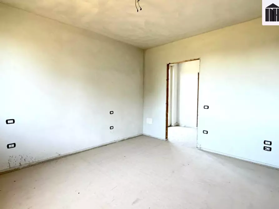 Immagine 15 di Appartamento in vendita  a Santa Croce Sull'arno
