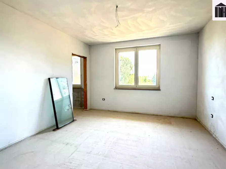 Immagine 18 di Appartamento in vendita  a Santa Croce Sull'arno