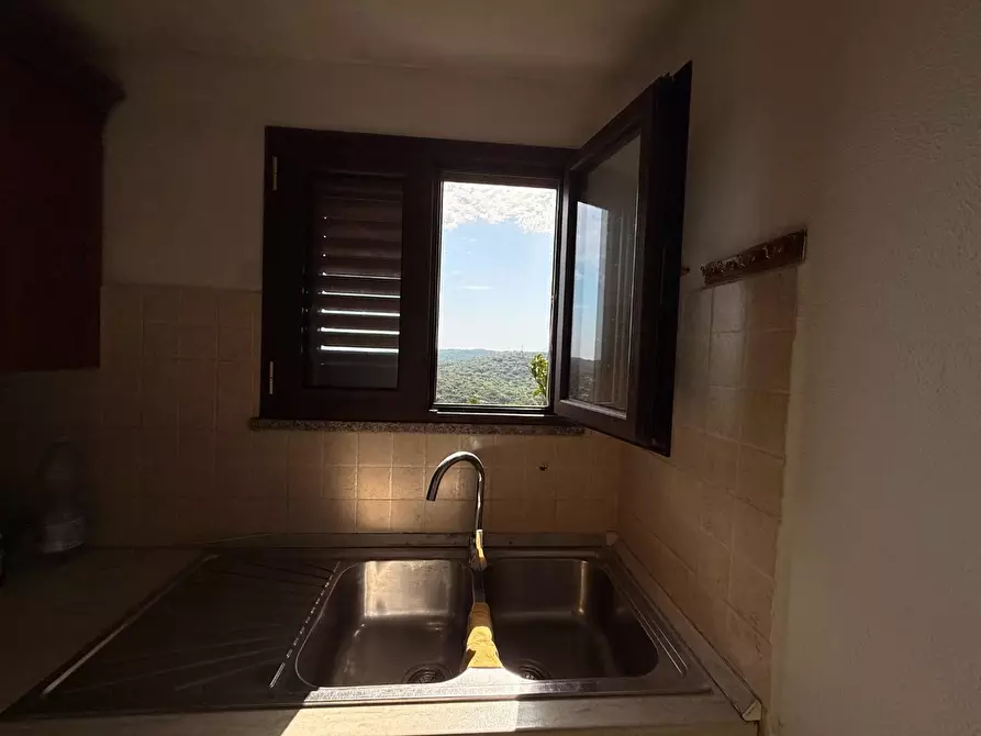 Immagine 10 di Casa indipendente in vendita  a Luogosanto