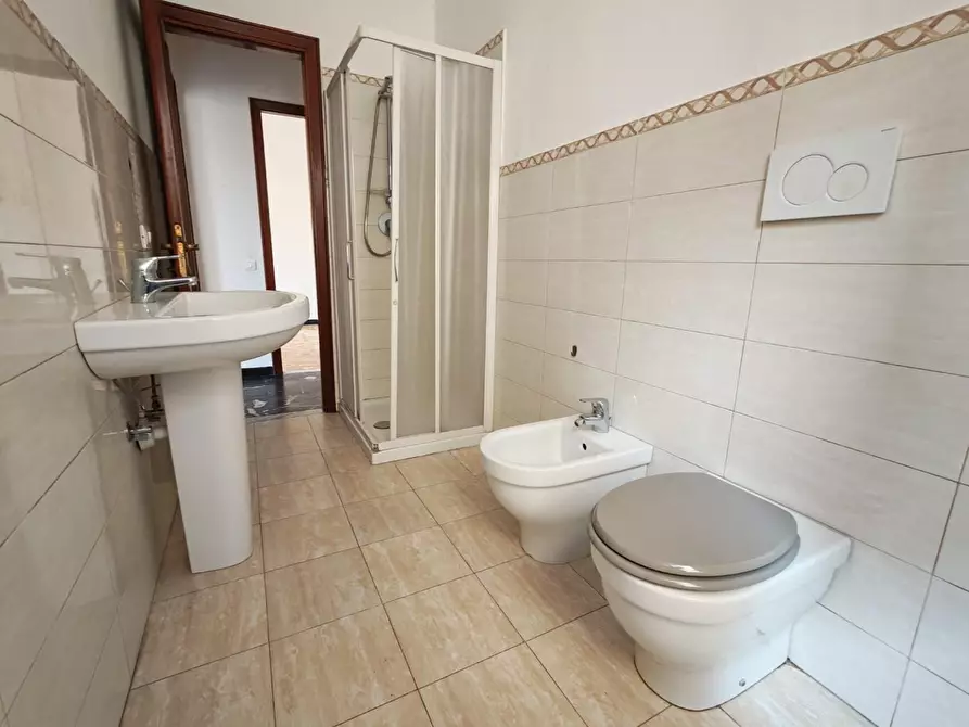 Immagine 14 di Appartamento in vendita  a Chiavari