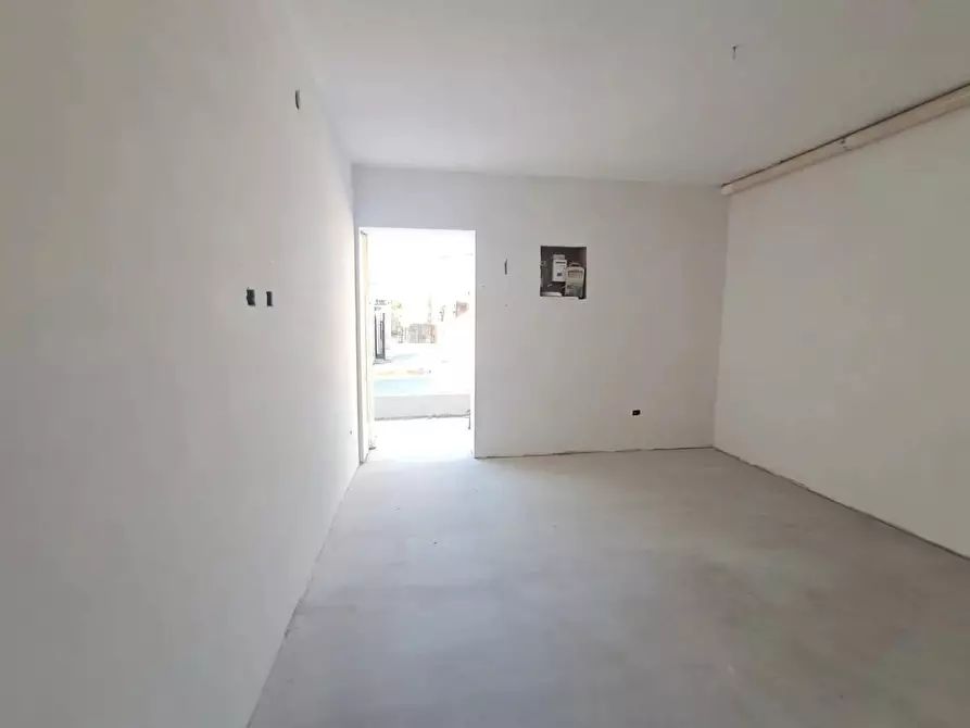 Immagine 10 di Appartamento in vendita  a Cascina