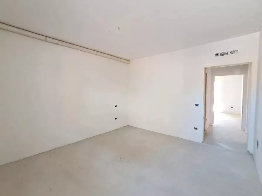 Immagine 20 di Appartamento in vendita  a Cascina
