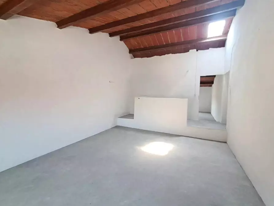 Immagine 39 di Appartamento in vendita  a Cascina