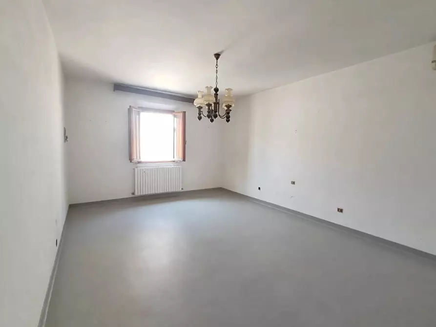 Immagine 48 di Appartamento in vendita  a Cascina