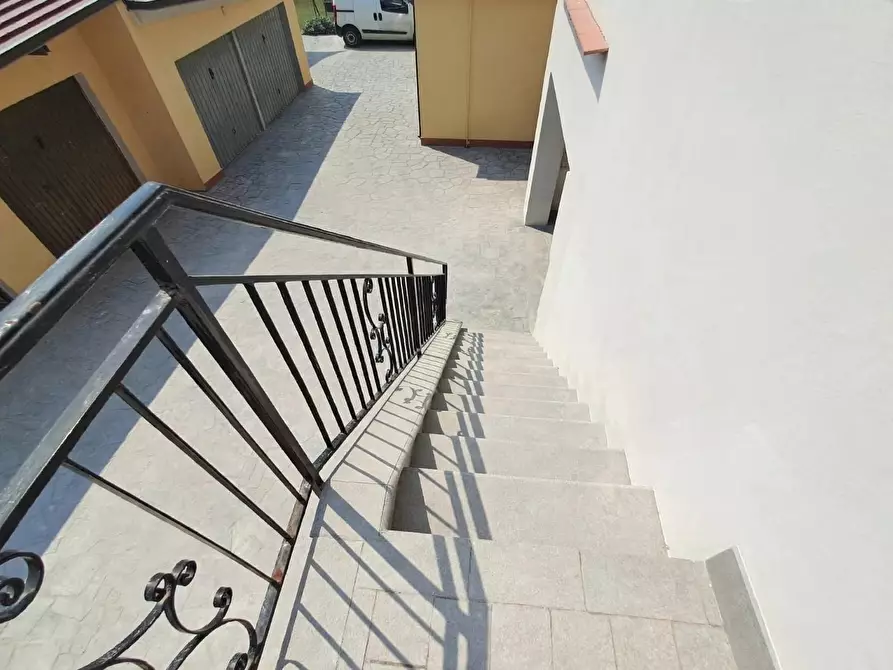 Immagine 5 di Appartamento in vendita  a Cascina