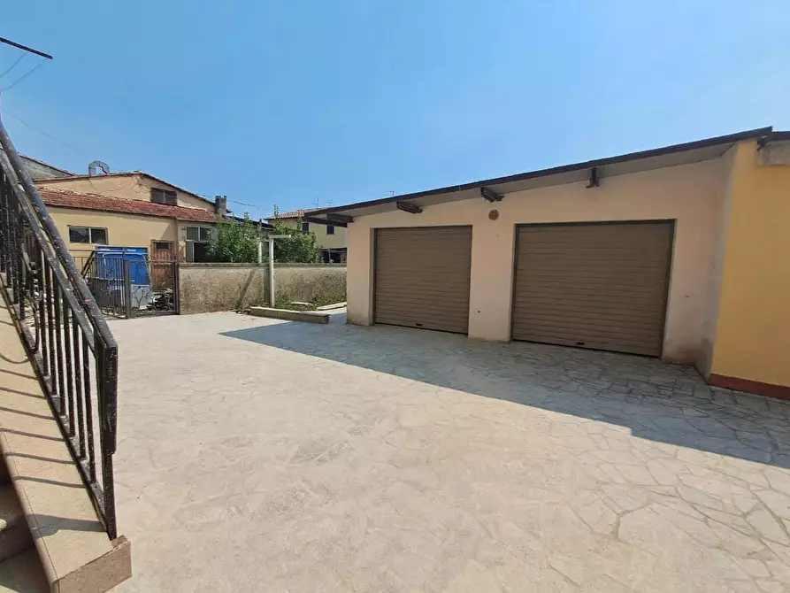 Immagine 29 di Appartamento in vendita  a Cascina