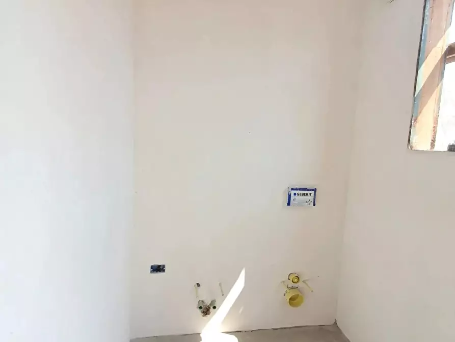 Immagine 13 di Appartamento in vendita  a Cascina