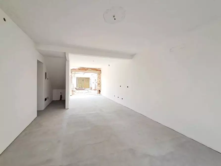 Immagine 8 di Appartamento in vendita  a Cascina