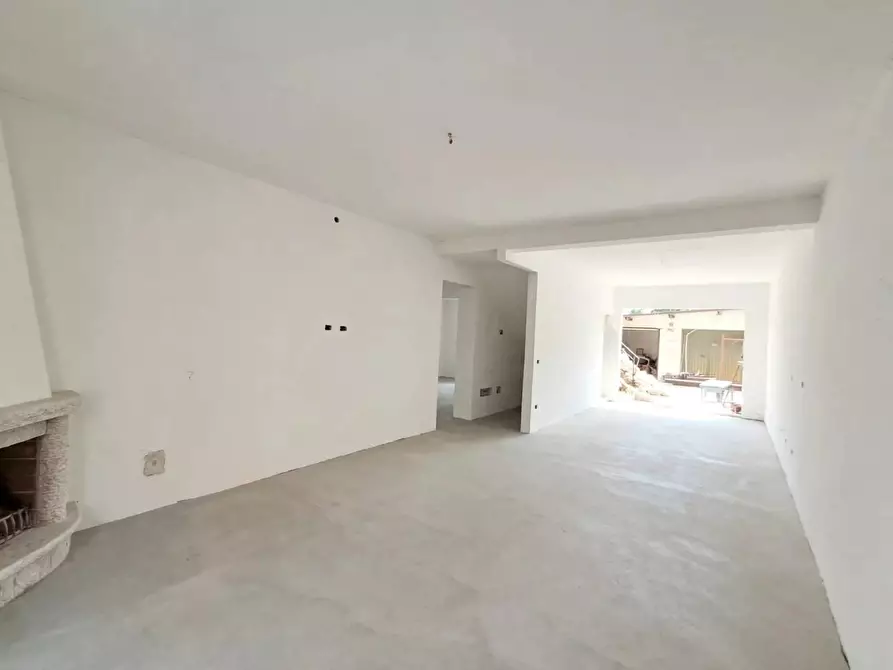 Immagine 16 di Appartamento in vendita  a Cascina