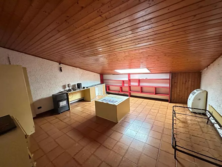 Immagine 17 di Mansarda in vendita  a Ameglia