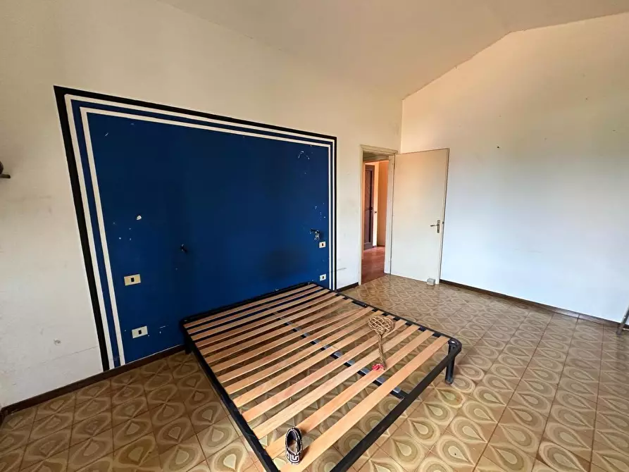 Immagine 15 di Mansarda in vendita  a Ameglia