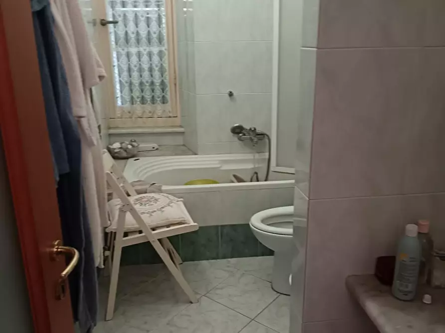 Immagine 14 di Appartamento in vendita  a La Spezia