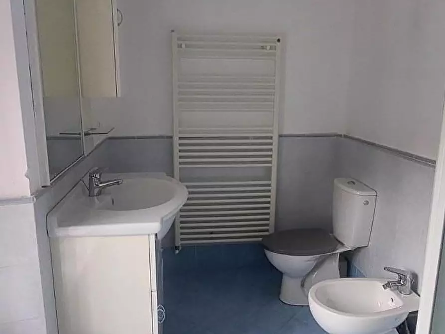 Immagine 10 di Appartamento in vendita  a Carrara