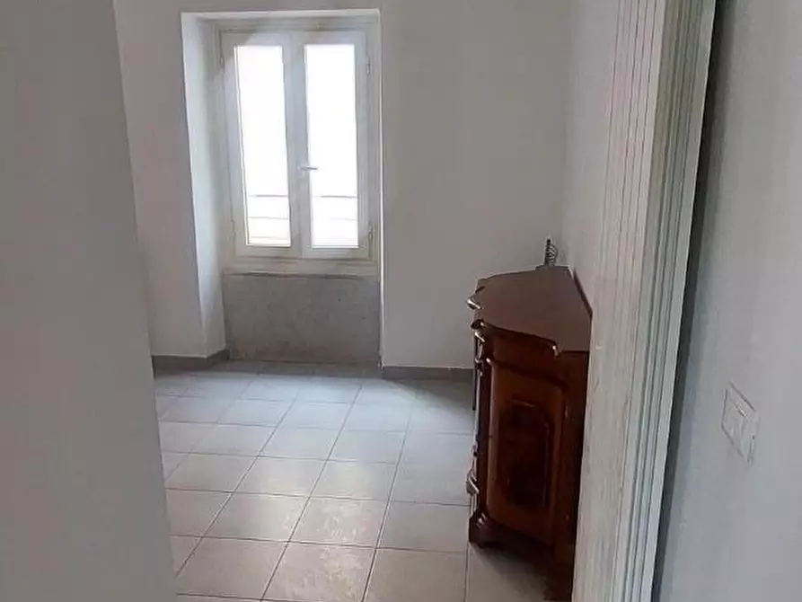 Immagine 11 di Appartamento in vendita  a Carrara