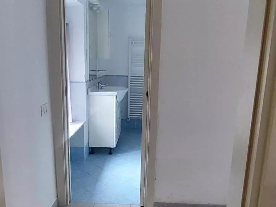 Immagine 16 di Appartamento in vendita  a Carrara