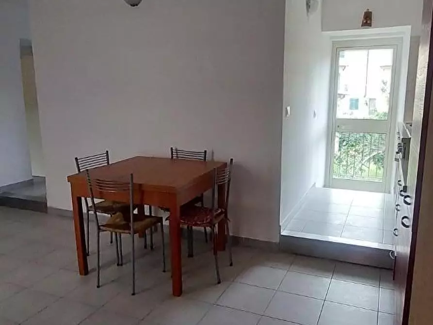 Immagine 3 di Appartamento in vendita  a Carrara