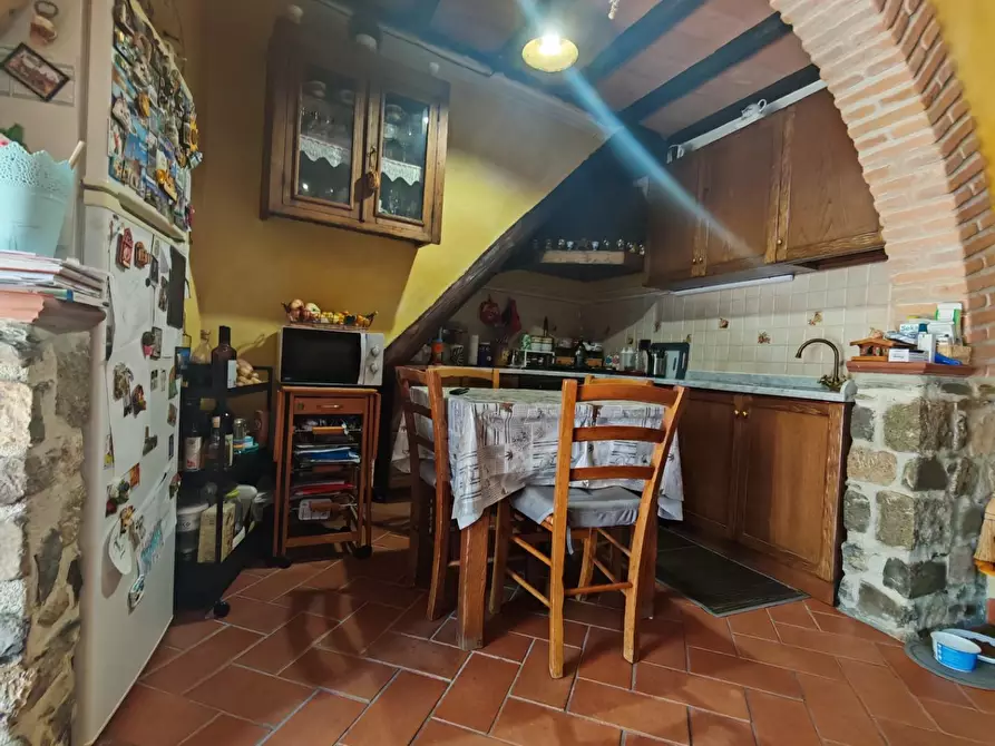 Immagine 2 di Appartamento in vendita  a Fosdinovo