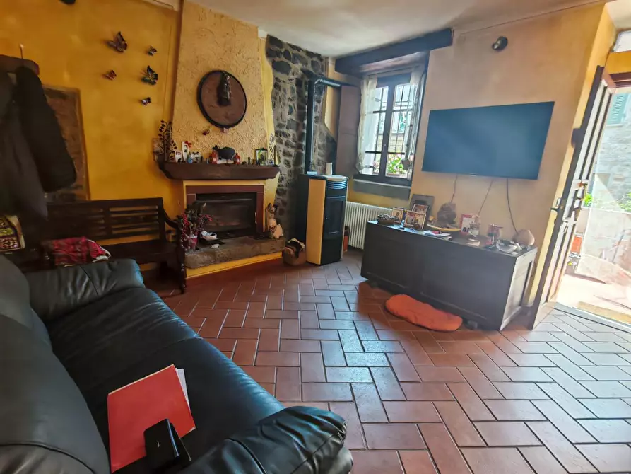 Immagine 7 di Appartamento in vendita  a Fosdinovo