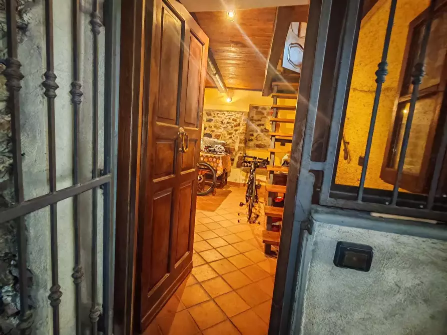 Immagine 29 di Appartamento in vendita  a Fosdinovo