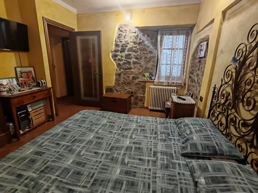 Immagine 18 di Appartamento in vendita  a Fosdinovo