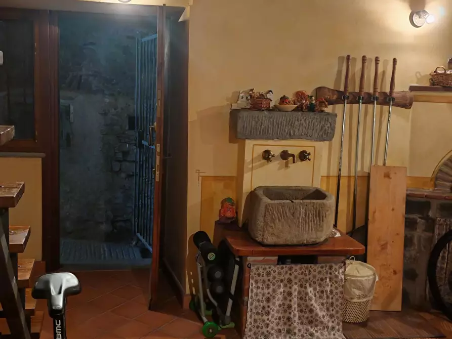 Immagine 35 di Appartamento in vendita  a Fosdinovo