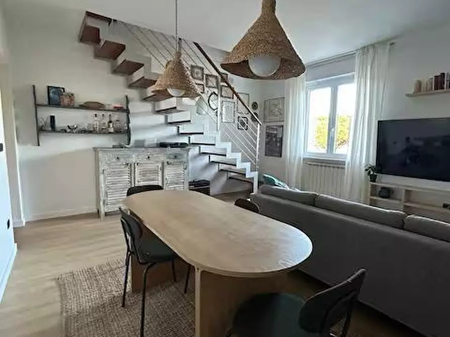Immagine 5 di Appartamento in vendita  a Livorno