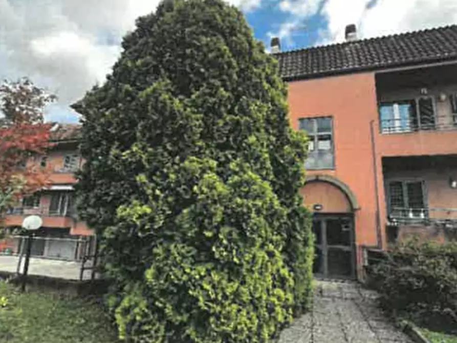 Immagine 1 di Appartamento in vendita  a Bernareggio