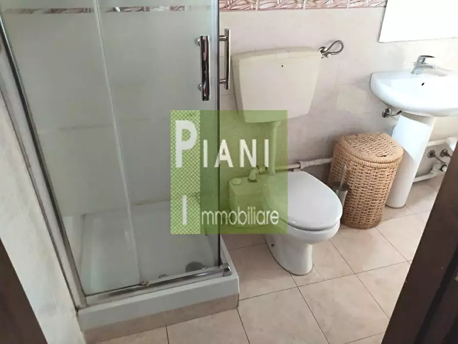 Immagine 5 di Appartamento in vendita  a Livorno