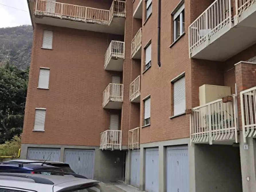 Immagine 1 di Appartamento in vendita  a Pont Canavese