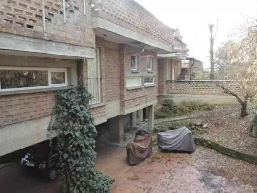 Immagine 2 di Villa in vendita  a Torino