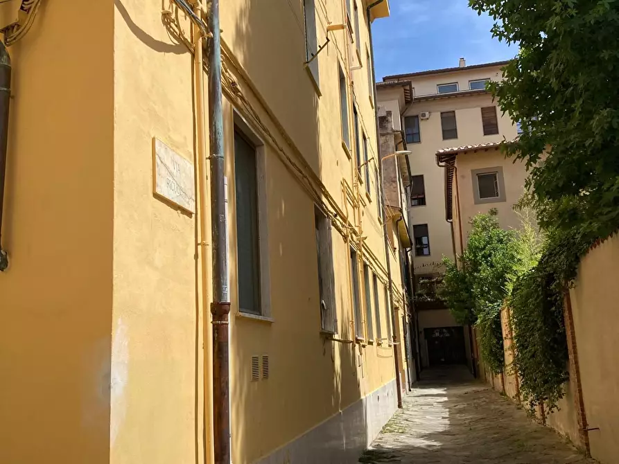Immagine 2 di Appartamento in vendita  a Pisa