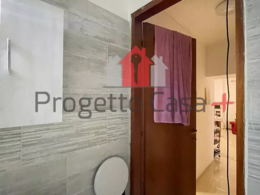Immagine 7 di Appartamento in vendita  a Cairate