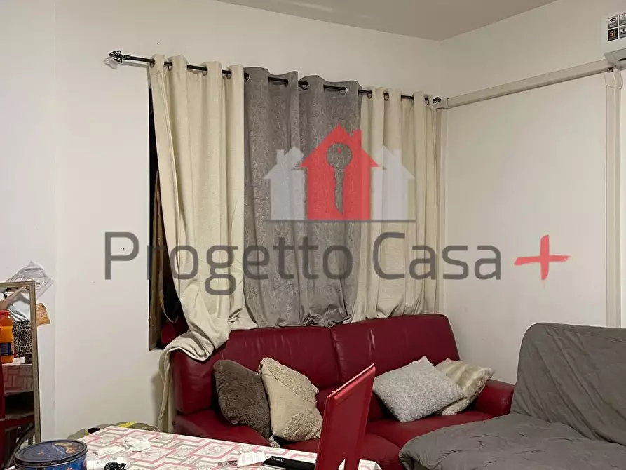 Immagine 25 di Appartamento in vendita  a Cairate