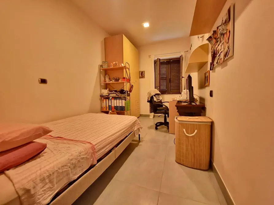 Immagine 23 di Villa in vendita  a Carrara