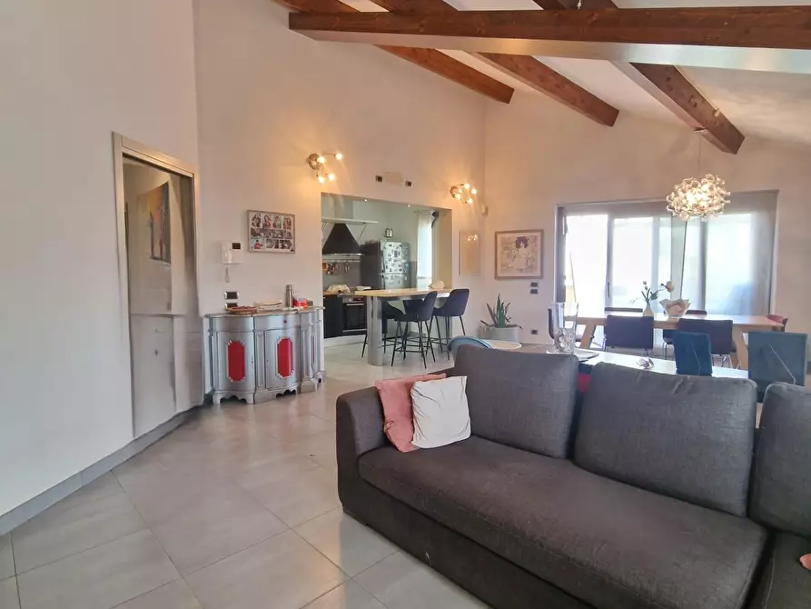 Immagine 28 di Villa in vendita  a Carrara