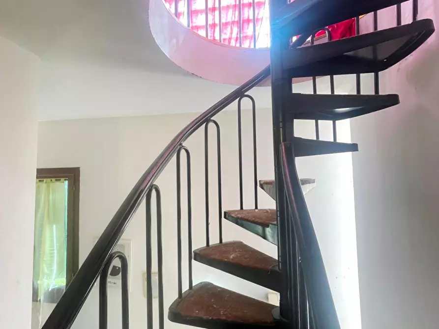 Immagine 32 di Casa bifamiliare in vendita  a Vicopisano