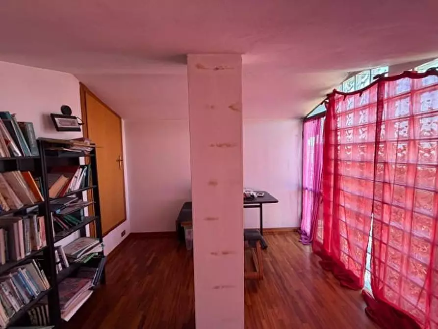 Immagine 43 di Casa bifamiliare in vendita  a Vicopisano