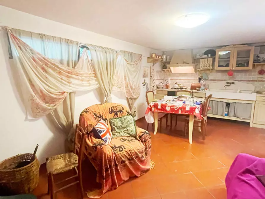 Immagine 10 di Casa bifamiliare in vendita  a Vicopisano
