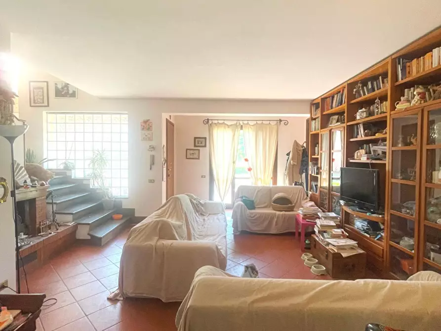 Immagine 30 di Casa bifamiliare in vendita  a Vicopisano