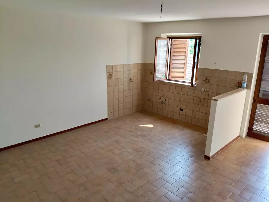 appartamento in vendita a Pescia in zona Pescia Morta