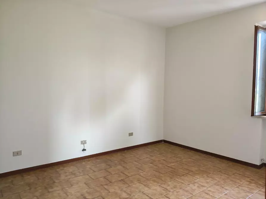 Immagine 11 di Appartamento in vendita  a Pescia