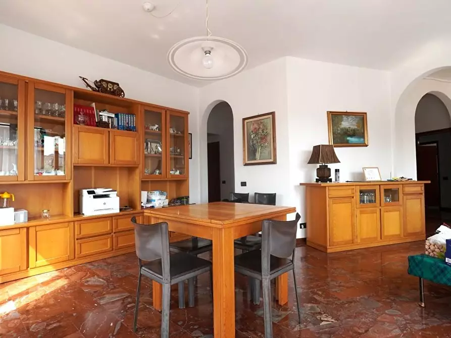Immagine 5 di Villa in vendita  a Altopascio
