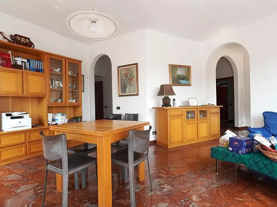 Immagine 2 di Villa in vendita  a Altopascio